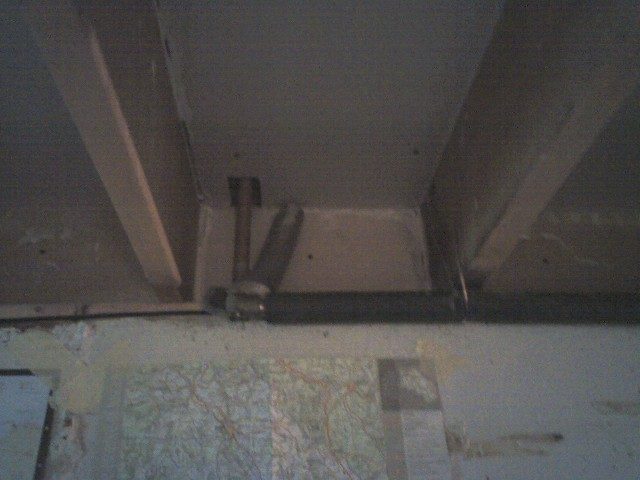 img081.jpg