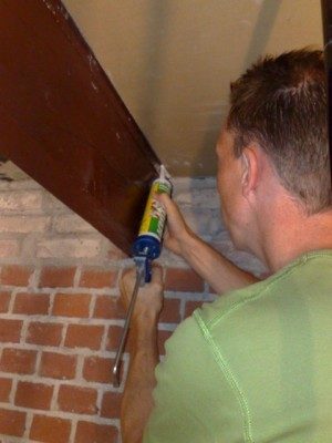 03 Applying sealant.jpg