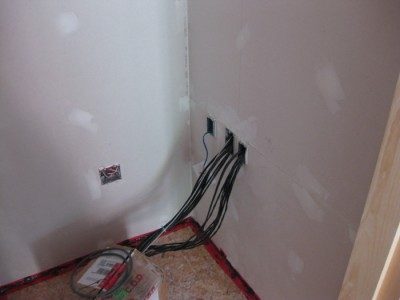 Drywall_caulking7.jpg