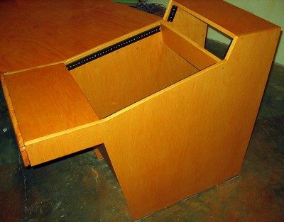 Desk-10-17-09-008.jpg