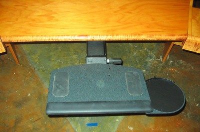 Desk-10-17-09-005.jpg