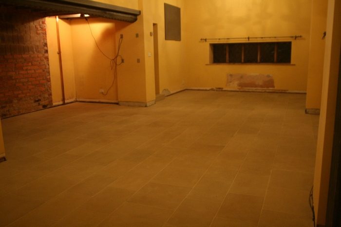 LiveRoom2.jpg