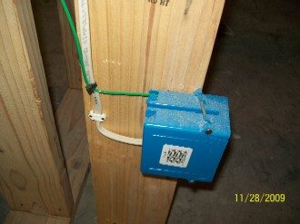 Outlet wSTAR grnd wire.jpg