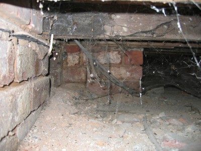underfloor1_sm.jpg