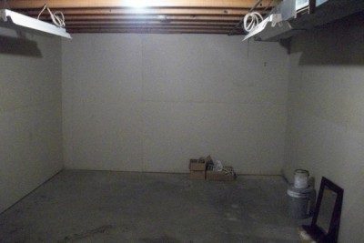 04 live room from control room wall.jpg