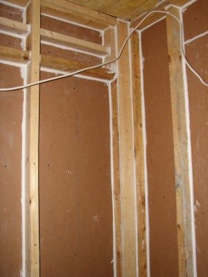 caulk2.jpg