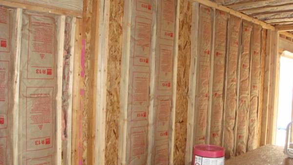 insulation on exterior wall.jpg
