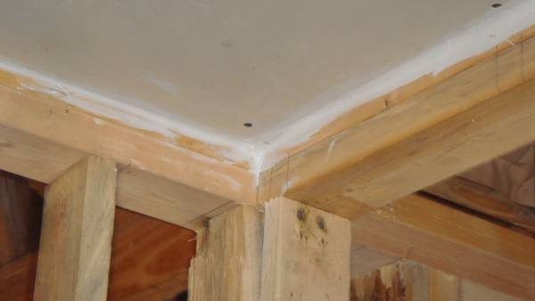 ceiling caulked.jpg