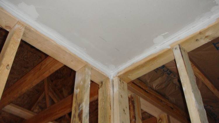 ceiling caulked.jpg