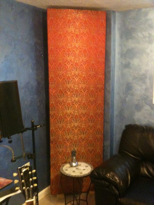bass traps red1.jpg