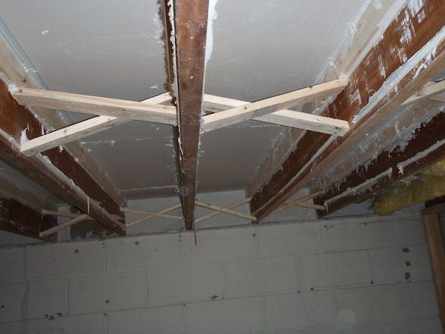 ceiling.jpg