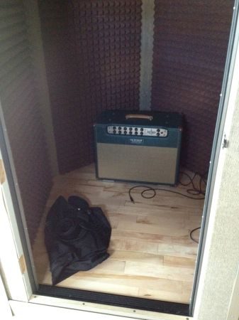 Vocalbooth 2.jpg