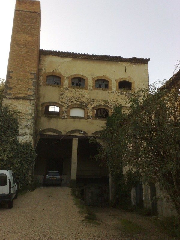22102009120 small.jpg