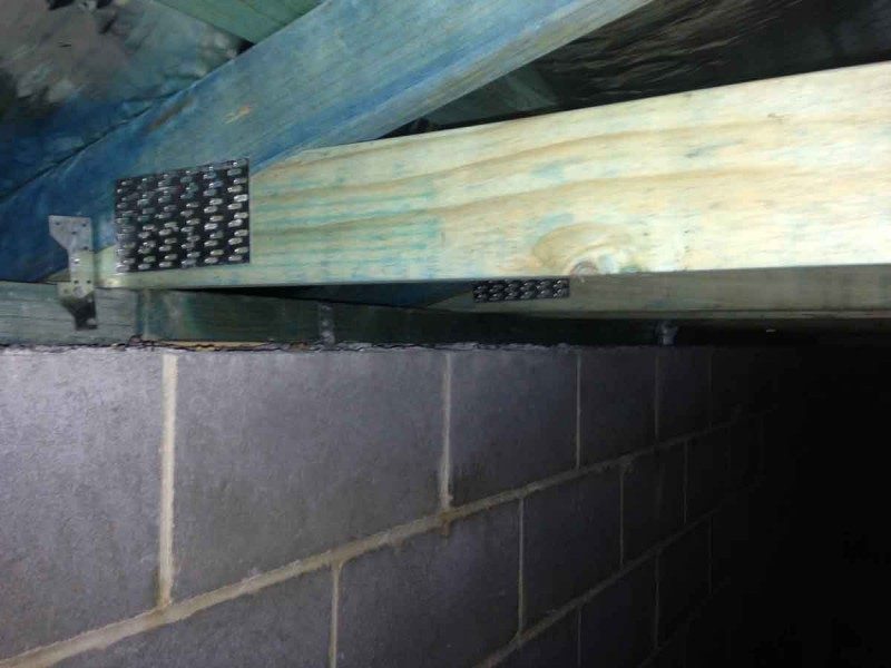 ceiling gap.jpg