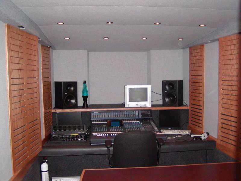 Interior_2.jpg